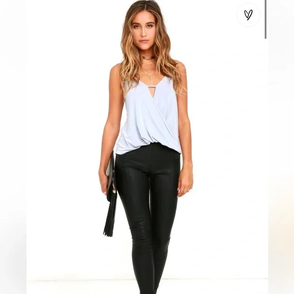 Lulu’s “Loops-y Daisy Grey Top” - Picture 1 of 6